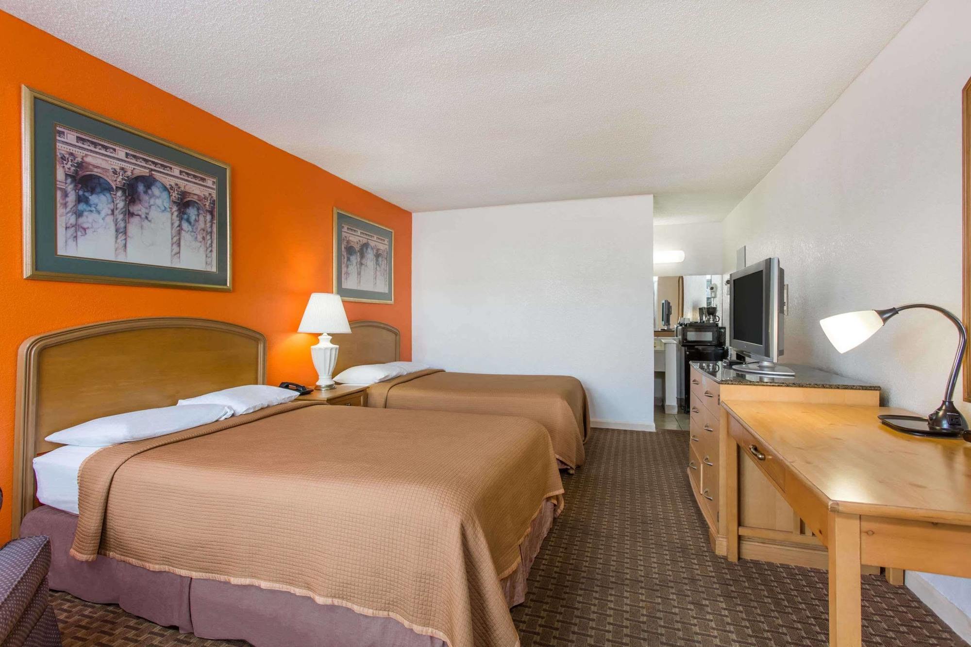 Howard Johnson By Wyndham Virginia Beach Eksteriør billede