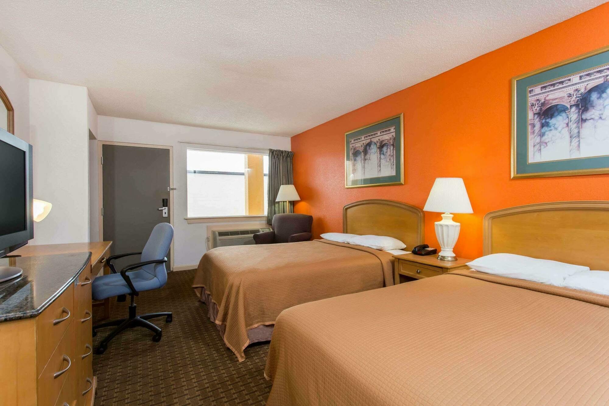 Howard Johnson By Wyndham Virginia Beach Eksteriør billede